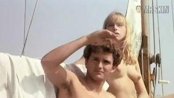 Anne Gautier in Le démon dans l'île (1983) Breasts Bush Breasts Bush 199632