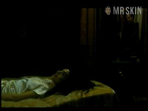 Ángela Molina Naked in Le voleur d'enfants. Breasts. 174343