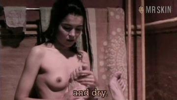 Giuditta Del Vecchio in Léolo (1992) Breasts Breasts Sexy 181091