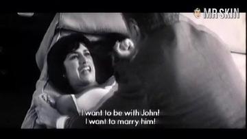 Penélope Cruz in El amor perjudica seriamente la salud (1996) Underwear Underwear 176627