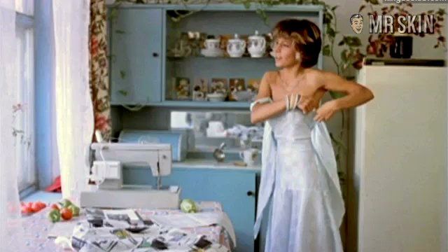 Natalya Negoda in Little Vera (1988) Breasts Breasts Bush 222478