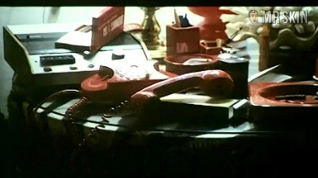 Joan Collins in L'arbitro (1974) Butt Breasts Butt 175381