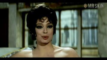 Margaret Lee in Frau Wirtin hat auch eine Nichte (1969) Breasts Breasts Butt 189929