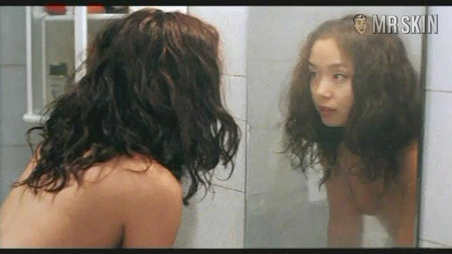 Jeon Do-yeon Nude in Happy End. Breasts, butt. 176110