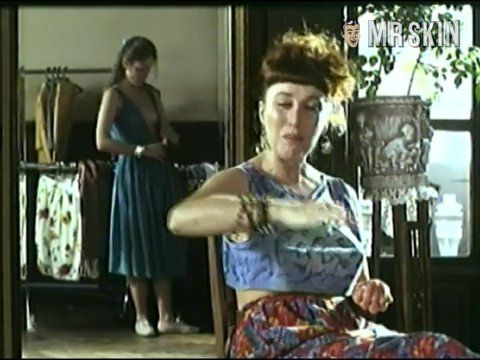 Aitana Sánchez-Gijón in Bajarse al moro (1989) Breasts Breasts Bush 177172