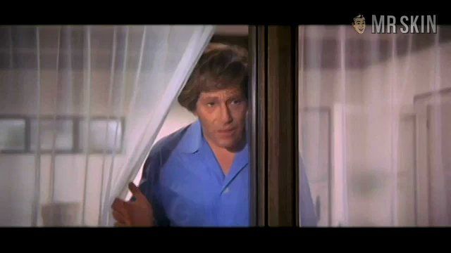 Hottest Glenda Jackson Scene in A Touch of Class. Bikini, underwear. 193922