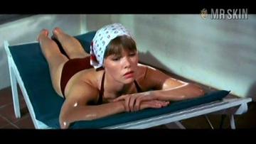 Glenda Jackson in A Touch of Class (1973) Bikini Bikini Underwear 193922