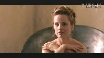 Mena Suvari in The Musketeer (2001) Sexy Sexy 176637