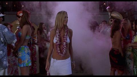Hottest Gwen Pearson Scenes. Bikini. 179781