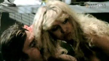 Gloria Guida in Travolto dagli affetti familiari (1978) Breasts Breasts Bush 177410