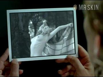 Lisa Owen in El Segundo aire (2001) Breasts Breasts Bush 192466