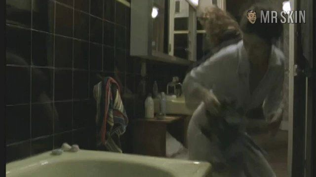 Yelda Reynaud in Girls Can't Swim (2000) Breasts Bush Breasts Bush 181199