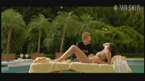 3 zéros's Sexiest Scenes with Mareva Galanter. Bikini. 183798