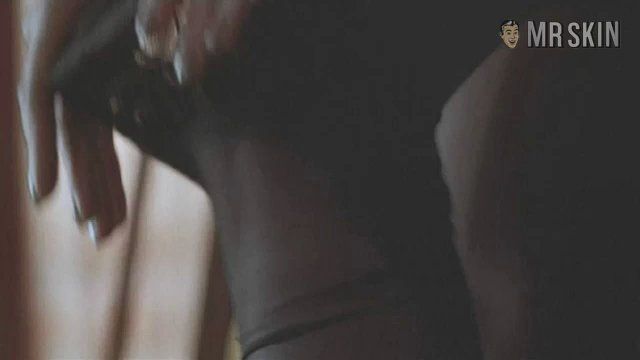 Veronica Smirnova in The Foreigner (2003) Butt Underwear Butt Underwear 181637