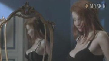 Veronica Smirnova in The Foreigner (2003) Butt Underwear Butt Underwear 181637