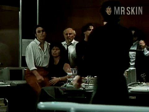 Sabine Kaack in Die Katze (1988) Right Breast Breasts Right Breast 221541