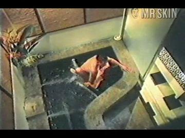 Lara Morena in Malikot na mundo (1999) Breasts Breasts 182534