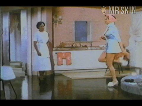 Hottest Jane Russell Scene in The French Line. Sexy. 183434