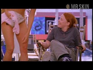 Joelle Carter in Swimming (2000) Bikini Bikini Sexy 198350