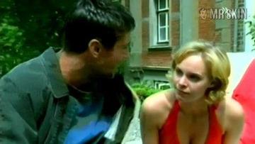 Jenny-Marie Muck in Der Blaue Vogel (2001) Butt Bikini Butt 197196