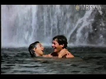 Alma Delfina in Casos de alarma (1986) Breasts Bush Breasts Bush 184601