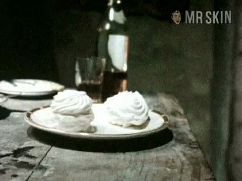 Judi Dench Naked in Langrishe, Go Down. Breasts, bush, butt. 205675