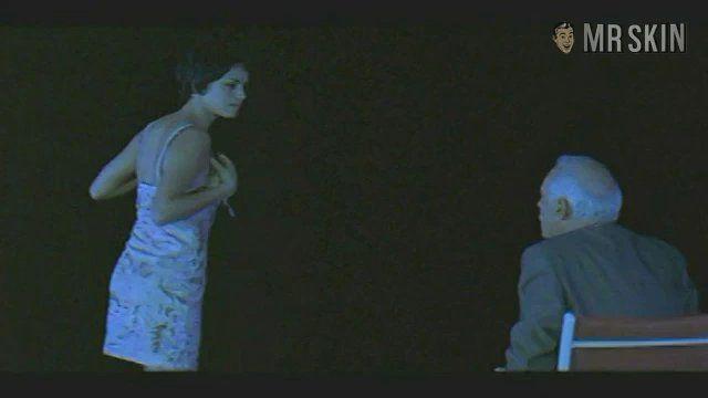 Bérénice Bejo in 24 heures de la vie d'une femme (2002) Breasts Breasts Butt 187777