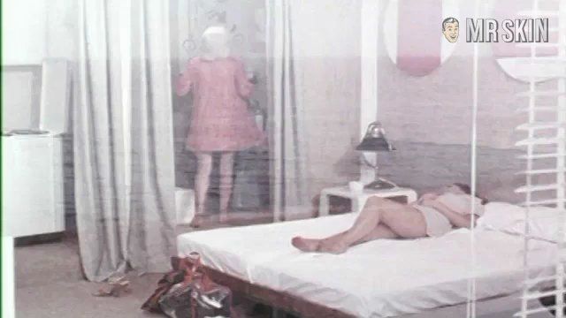 Gio Petré Naked as Ann. Breasts, Butt, Lesbian. 188817