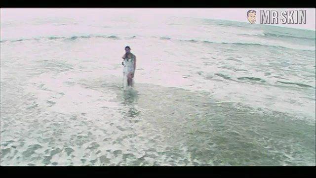 Bipasha Basu in Body (2003) Sexy Sexy 189801