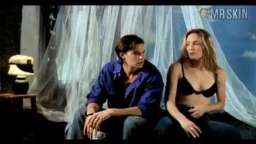 Danièle Ferraro in Mango Kiss (2004) Underwear Breasts Lesbian 202062