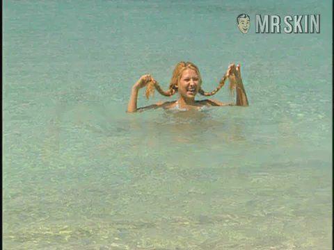 Hottest Anna Kournikova Scene in Sports Illustrated: Swimsuit 2004. Bikini, sexy. 209186