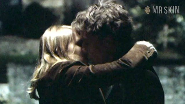 Laura Tonke in Junimond (2002) Breasts Breasts Underwear 192835