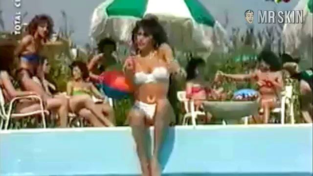 Sabrina Salerno in Boys (1987) Right Nipslip Breasts Right Nipslip 216101