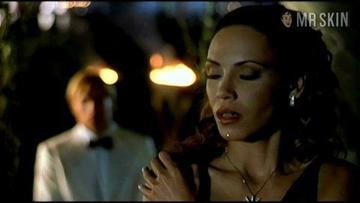 Linda Batista in Encantado (2002) Butt Bikini Breasts 192666