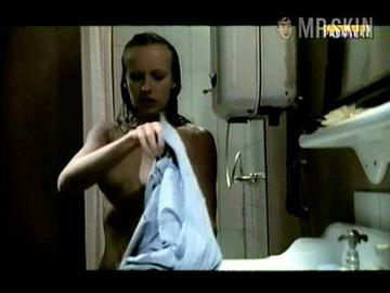 Sophie Broustal in L'immeuble (1993) Breasts Breasts 195115