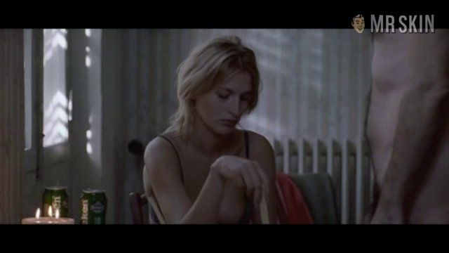 Véronica Novak in Lost Seamen (2003) Bush Butt Left Nipslip Underwear Breasts Bush 253337
