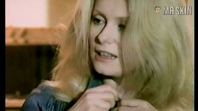 Catherine Deneuve in L' agression (1975) Breasts Breasts Underwear 196140