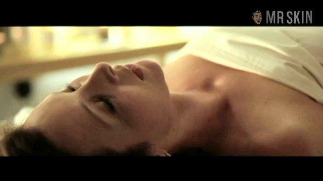 Lisa Kudrow in Happy Endings (2005) Breasts Body Double Body Double Breasts 199524