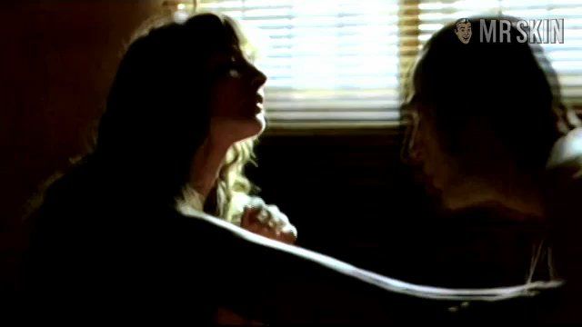 Najwa Nimri in Asfalto (2000) Breasts Breasts Underwear 195351