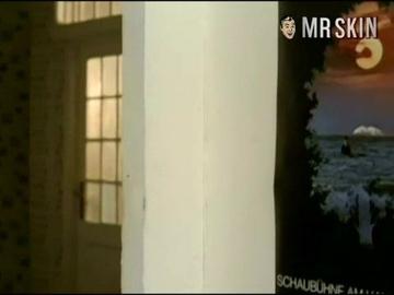 Y Sa Lo in Die dritte Generation (1979) Breasts Butt Bush Breasts Bush 196396