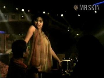 Klaudia Koronel in Walang dayaan akin ang malaki (2003) Sexy Breasts Sexy 196485