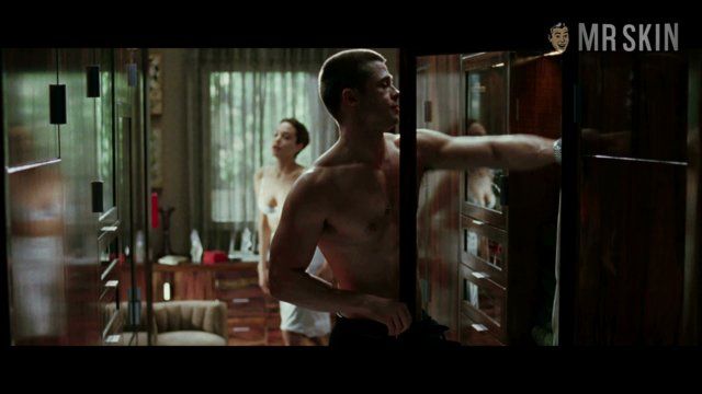 Hottest Angelina Jolie Scene in Mr. & Mrs. Smith. Underwear, breasts, right nipslip. 199760