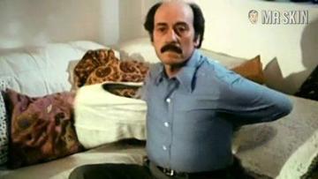 Emma Cohen in El apolítico (1977) Breasts Breasts Underwear* 197121