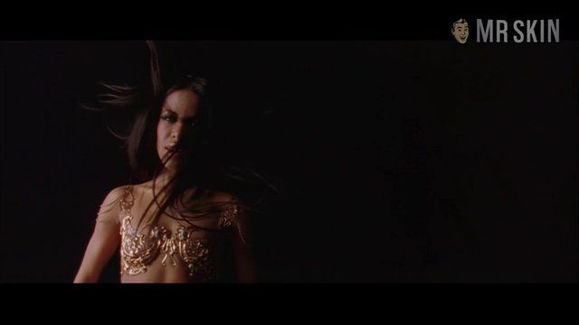 Queen of the Damned's Sexiest Scenes with Aaliyah. Sexy. 210270