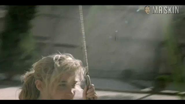 Vahina Giocante Naked as Lila. Bush, butt. 198801