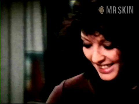 Ely Galleani Naked in La dottoressa sotto il lenzuolo. Breasts, bush, butt. 197707