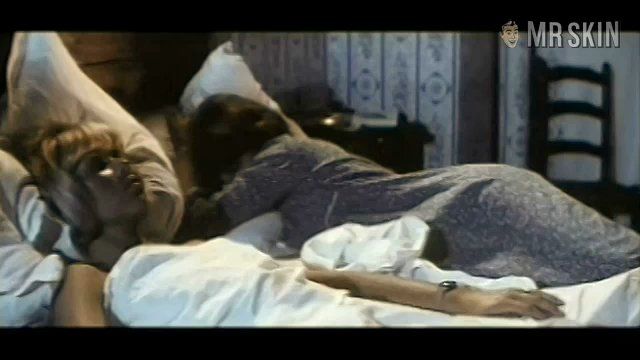 Mireille Darc Naked in Fleur d'oseille. Breasts, butt, sexy. 198151