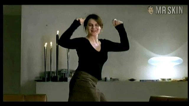 Frédérique Bel in Tu vas rire mais je te quitte (2005) Breasts Bush Breasts Bush 201331