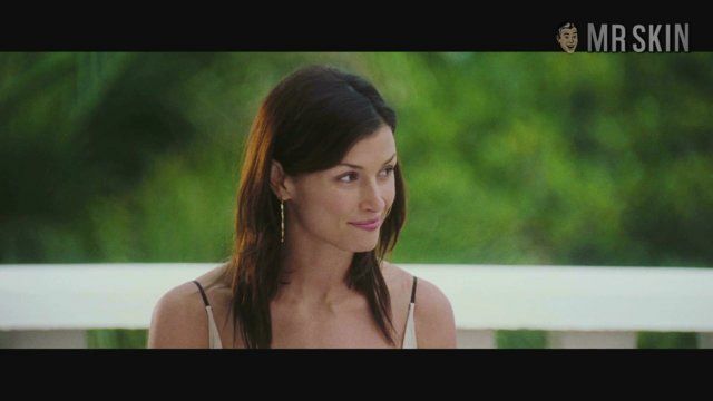 Sexiest Scenes of Ava Fontaine from Lord of War. Bikini, sexy. 200369