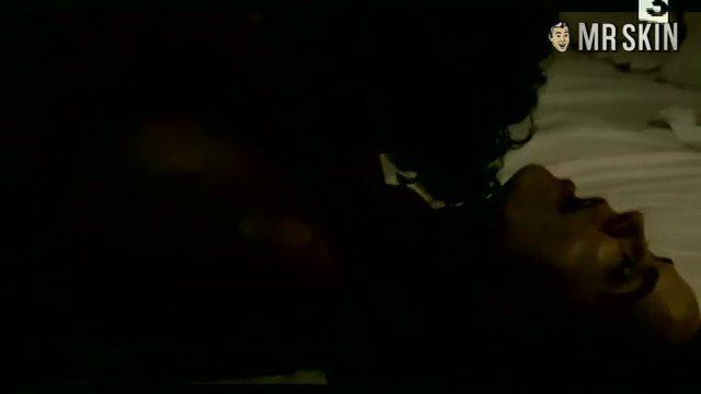 Cyrielle Claire in L' ombre d'un crime (2005) Breasts Breasts 203724